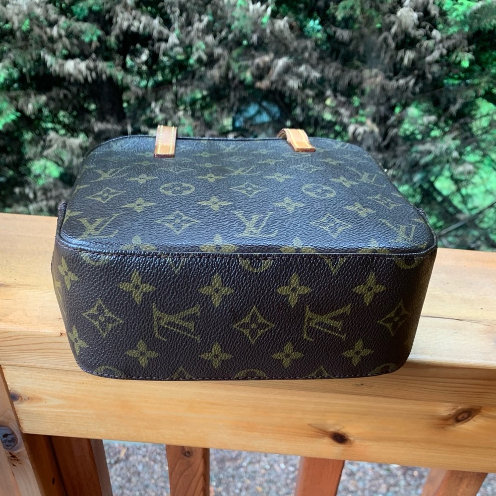 Louis Vuitton Monogram Spontini Bag - Picture 9 of 16